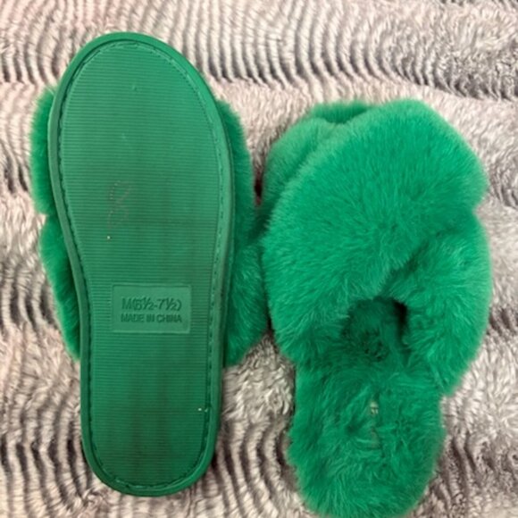 (2) Kooba Furry Slippers - Picture 3 of 5